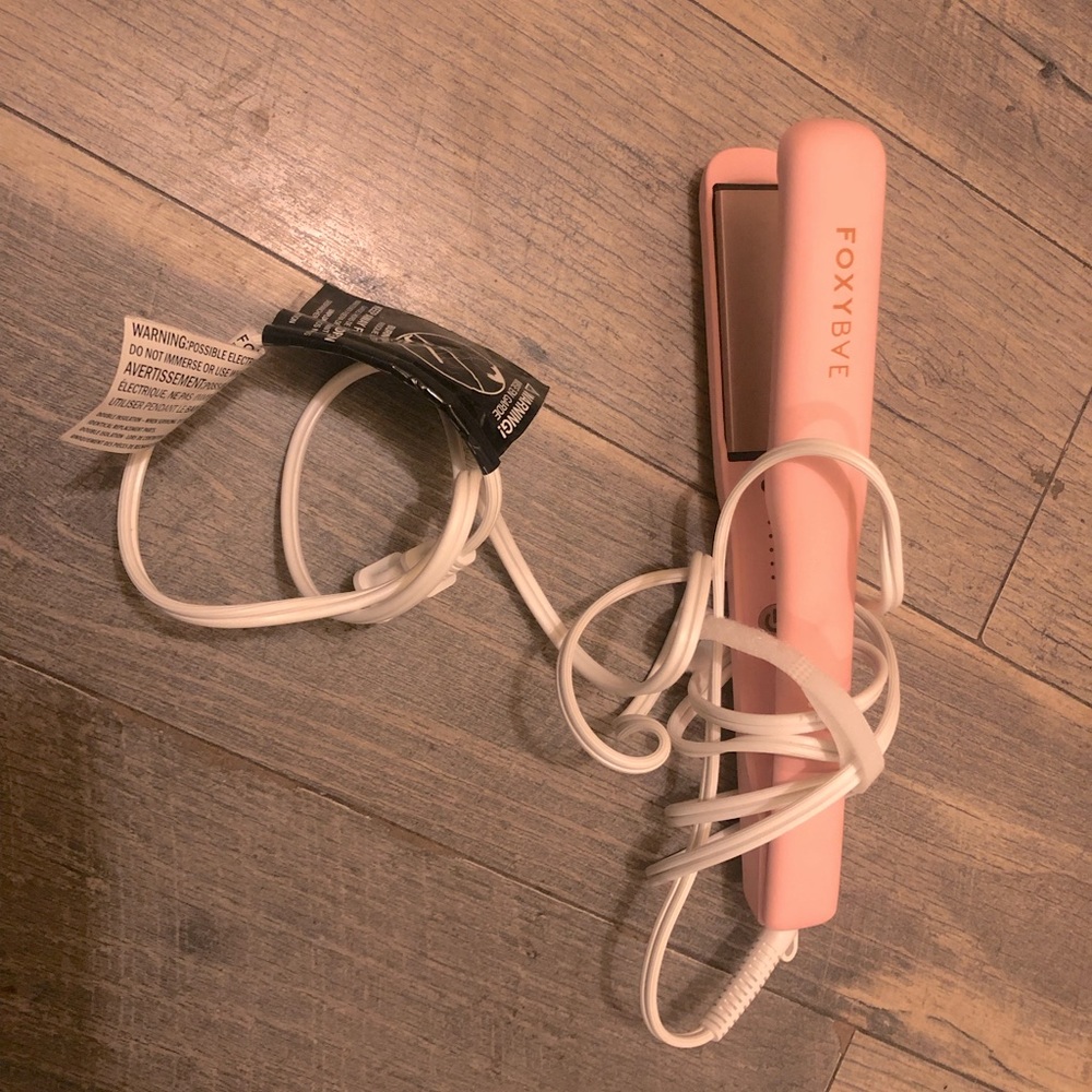 COPY - Foxybae straightener